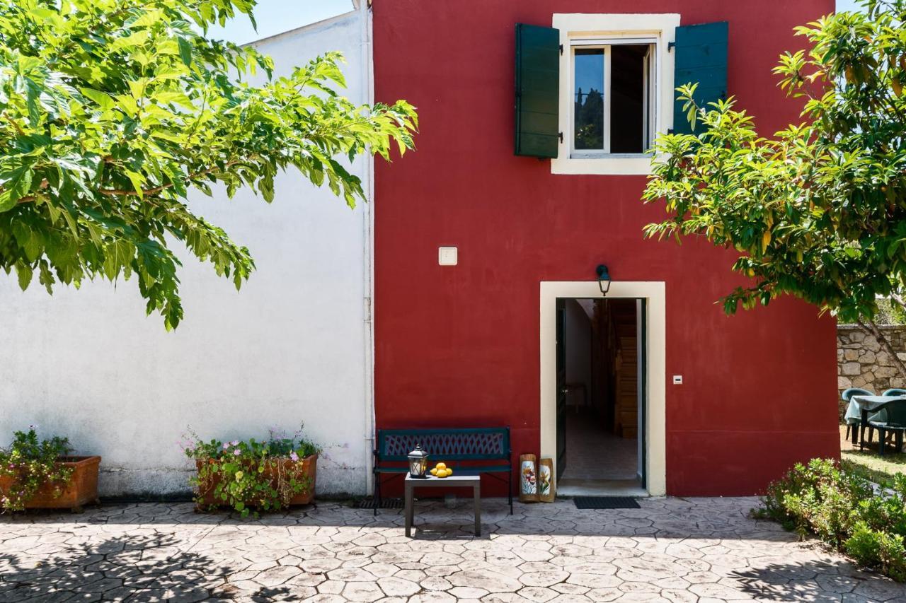 Traditional Rustic Maisonette By Konnect Agios Ioannis Peristerion Dış mekan fotoğraf