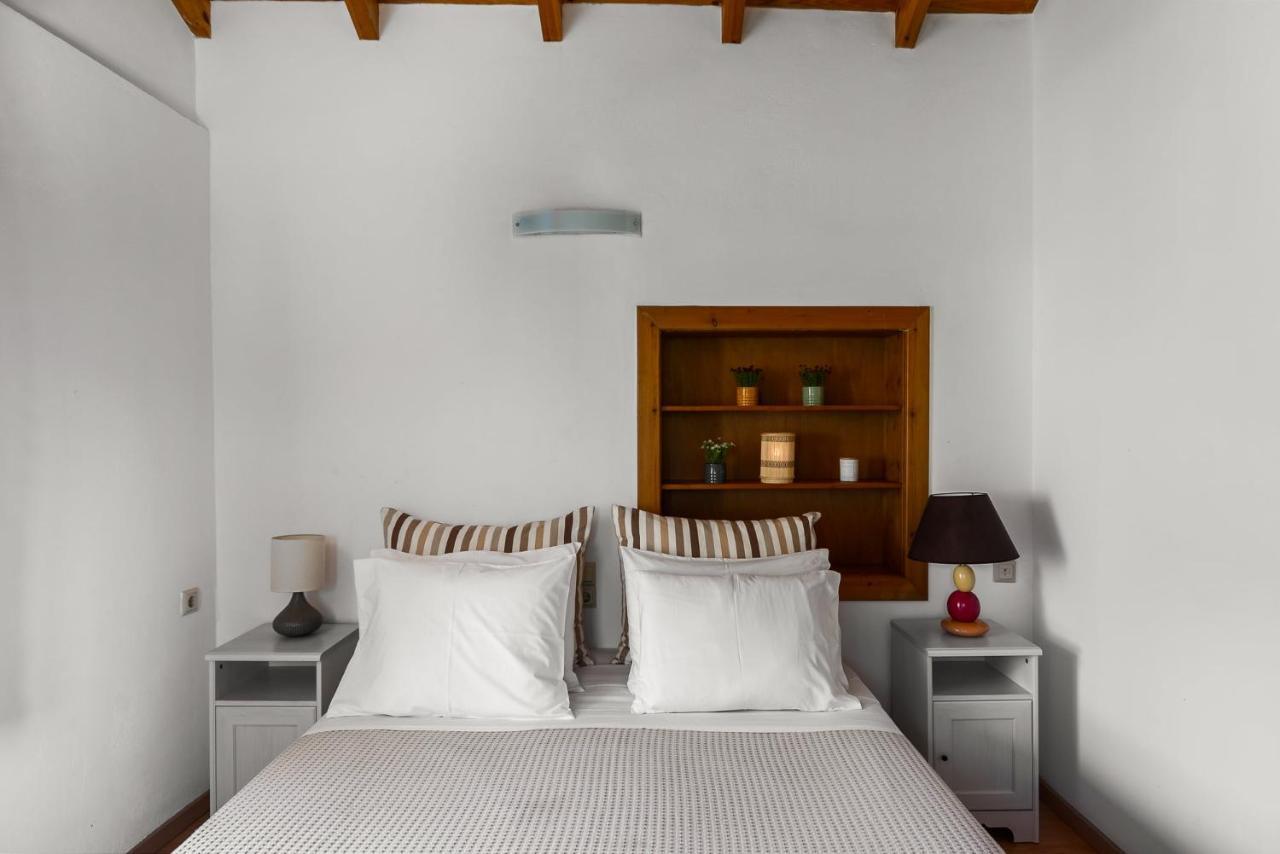 Traditional Rustic Maisonette By Konnect Agios Ioannis Peristerion Dış mekan fotoğraf